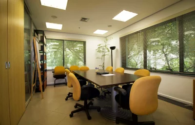 Sala de reuniões.